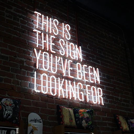 Quand l'IA Devient un Magicien des Tableaux : L'Art de Révéler l'Invisible dans vos Données Marketing
