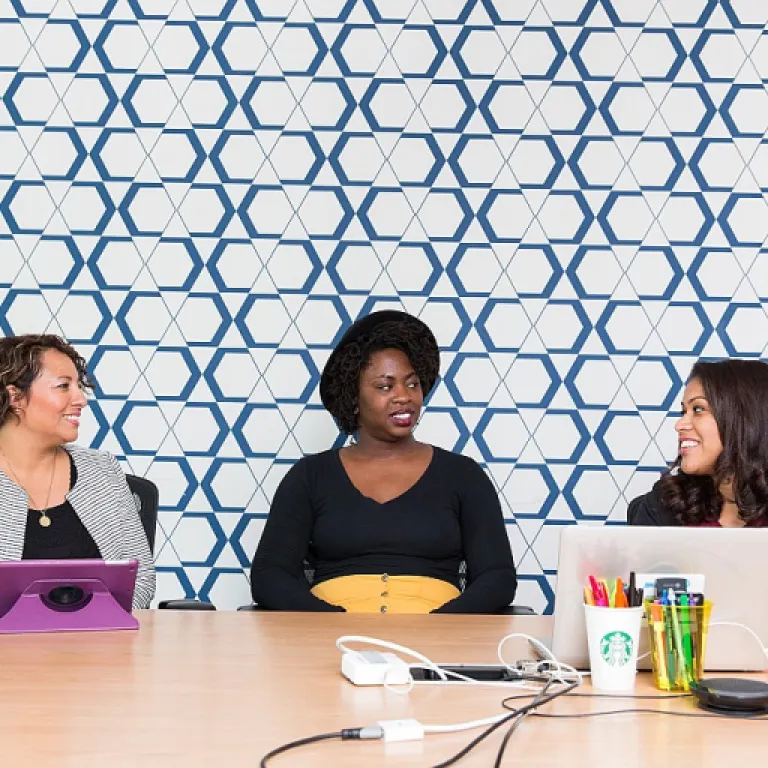 Comment l’intelligence artificielle révolutionne la gestion des campagnes display